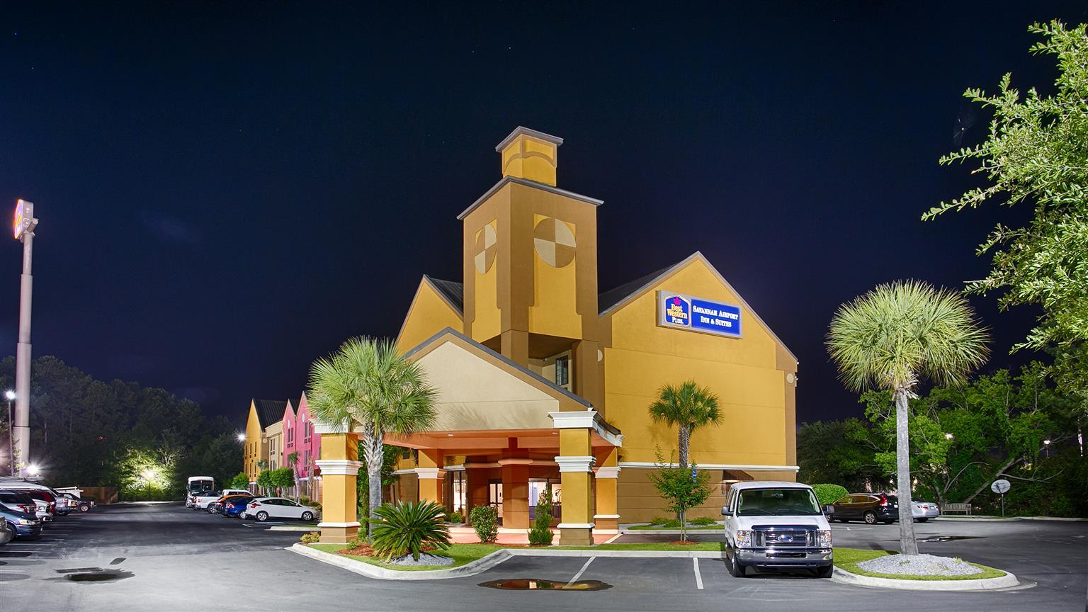 Best Western Savannah Airport Inn & Suites Pooler Exterior photo
